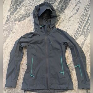 Arc'teryx Ravenna Gore-tex Shell